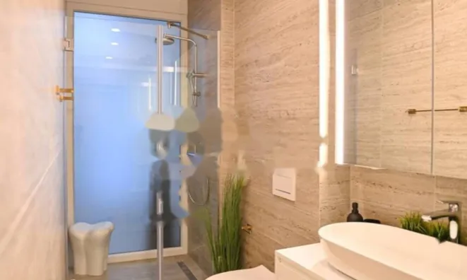 Недвижимость Четырехкомнатная квартира Центр: 21