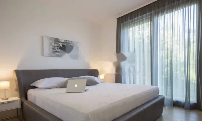 Недвижимость Трехкомнатная квартира в центре Опатии: 11