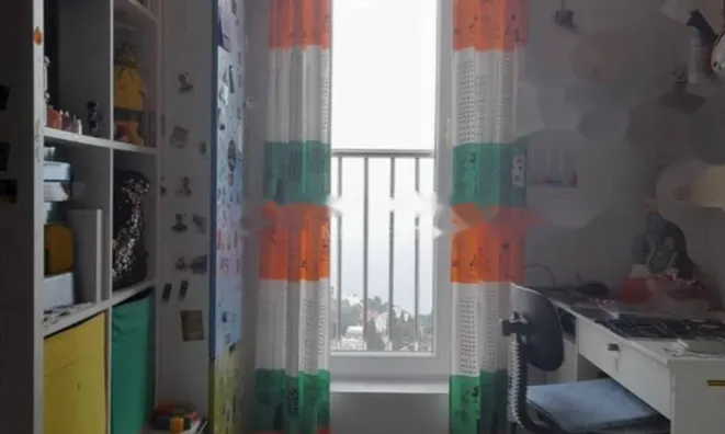 Недвижимость Трехкомнатная квартира в центре: 8