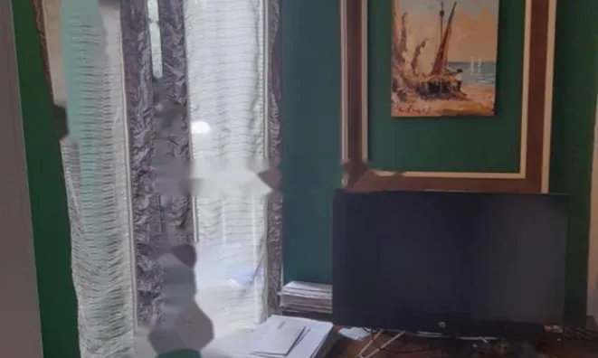 Недвижимость Трехкомнатная квартира в центре: 9