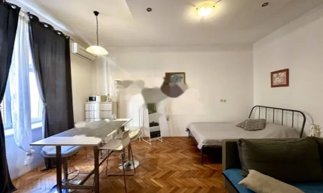 Недвижимость Четырехкомнатная квартира Центр: 4