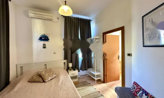 Недвижимость Четырехкомнатная квартира Центр: 9