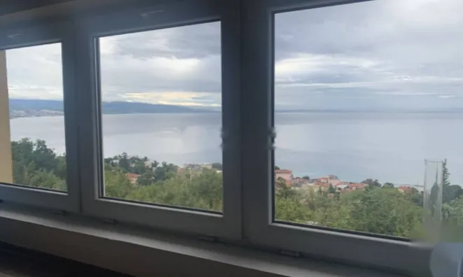 Недвижимость Трёхкомнатная квартира Центр: 1