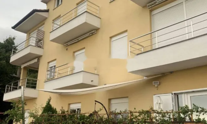 Недвижимость Трёхкомнатная квартира Центр: 16