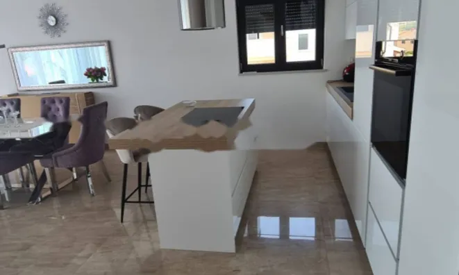 Недвижимость Многоквартирный дом в Побри: 36