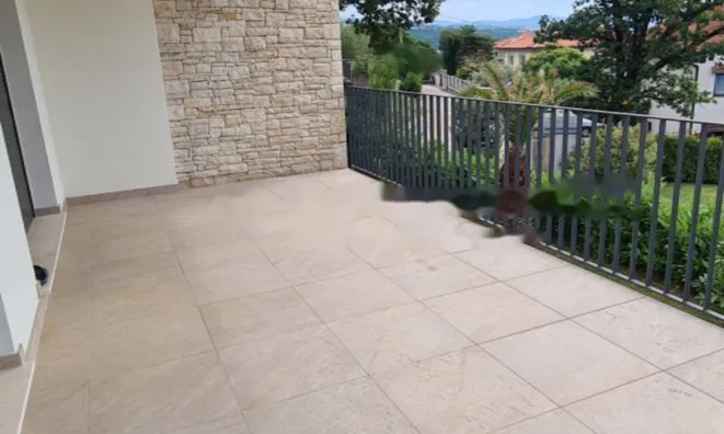 Недвижимость Многоквартирный дом в Побри: 41