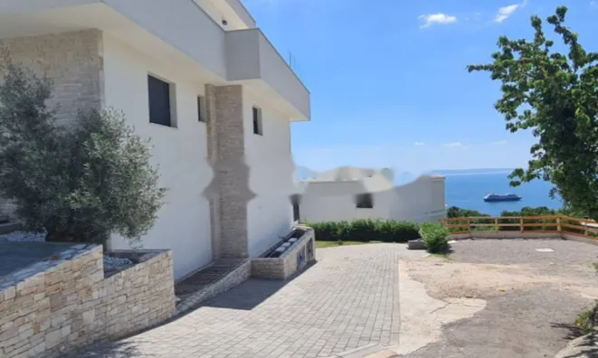 Недвижимость Многоквартирный дом Побри: 2