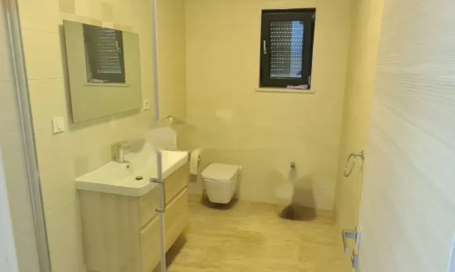 Недвижимость Многоквартирный дом Побри: 16