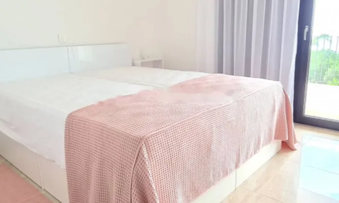 Недвижимость Многоквартирный дом Побри: 38