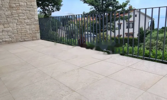 Недвижимость Многоквартирный дом Побри: 42