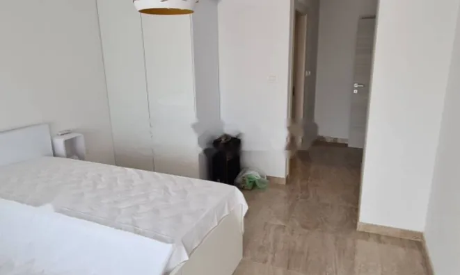 Недвижимость Многоквартирный дом Побри: 48