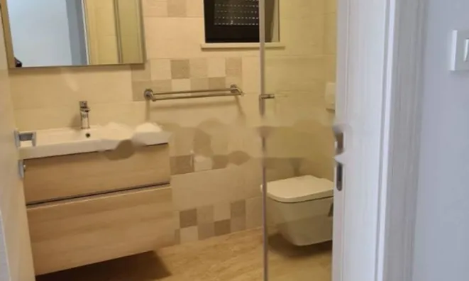 Недвижимость Многоквартирный дом Побри: 49