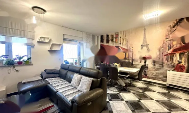 Недвижимость Трехкомнатная квартира в Опатии: 1