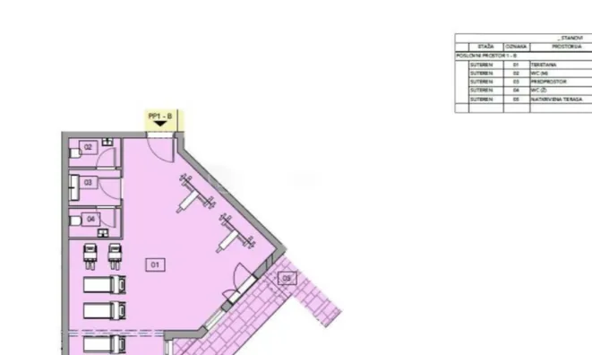 Недвижимость Трехкомнатная квартира центр: 9