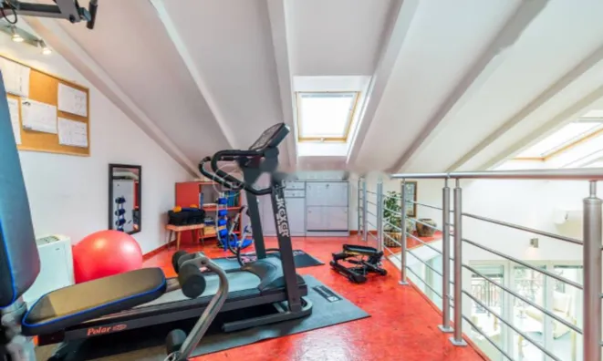 Недвижимость Четырехкомнатная квартира Центр: 21