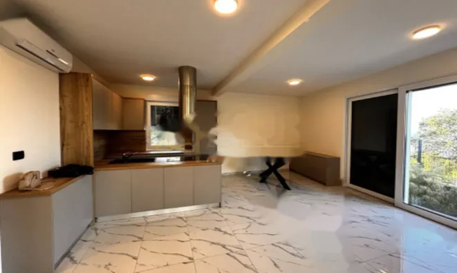 Недвижимость Трехкомнатная квартира Побрие: 3