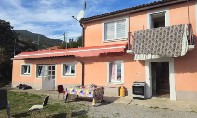 Недвижимость Дом для семьи в Побри: 1