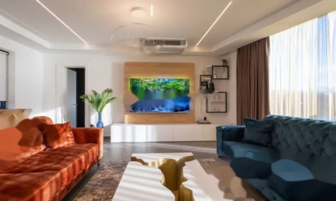 Недвижимость Четырехкомнатная квартира Центр: 1