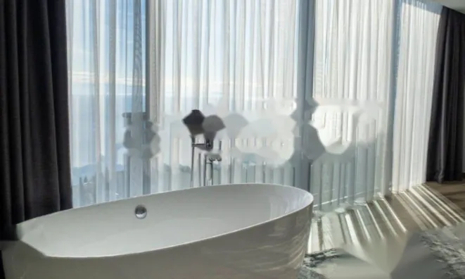 Недвижимость Четырехкомнатная квартира Центр: 3