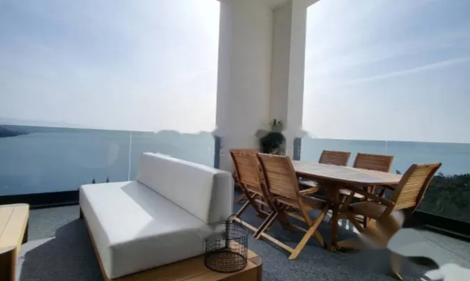 Недвижимость Четырехкомнатная квартира Центр: 15