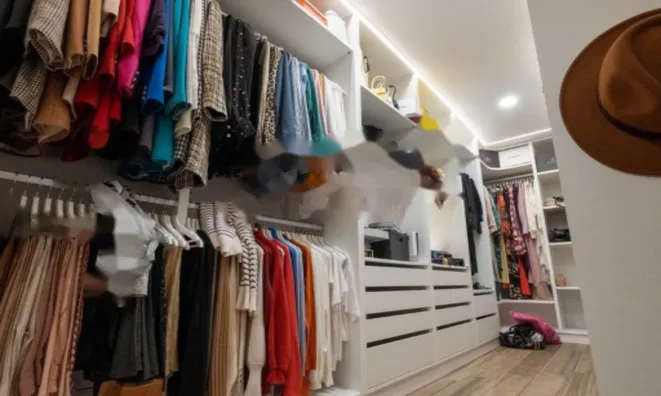 Недвижимость Четырехкомнатная квартира Центр: 43