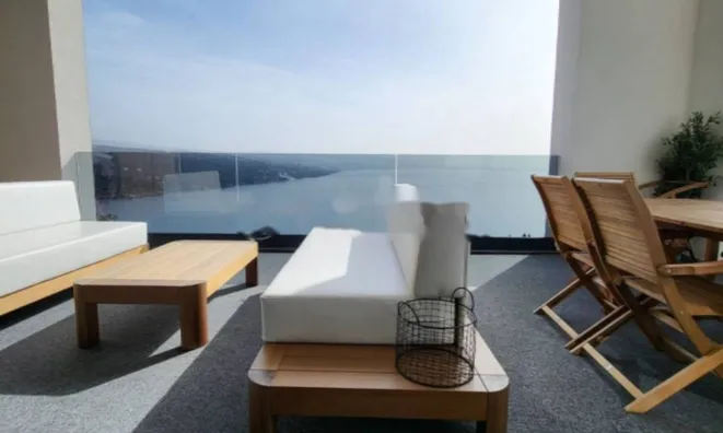 Недвижимость Четырехкомнатная квартира Центр: 48