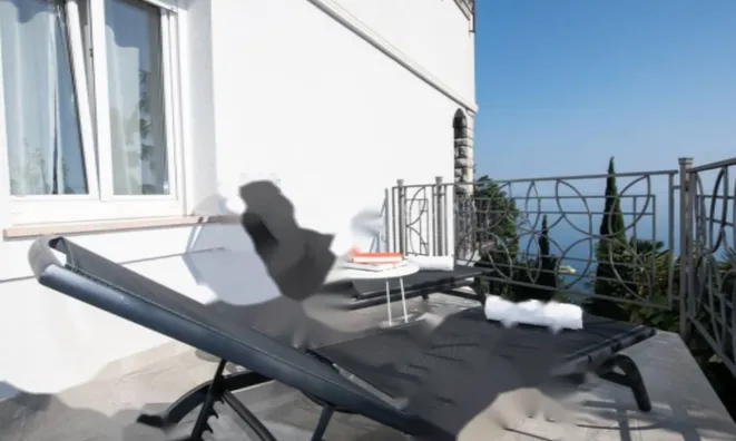 Недвижимость Четырехкомнатная квартира, Центр: 13