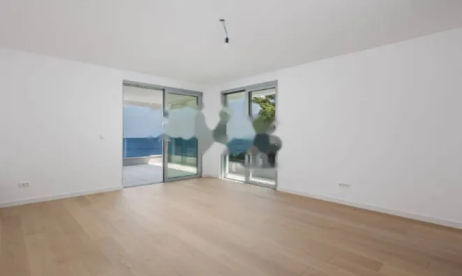 Недвижимость Четырехкомнатная квартира Центр: 12