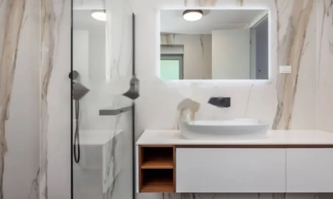 Недвижимость Четырехкомнатная квартира Центр: 14