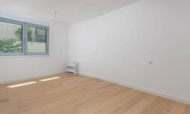 Недвижимость Трёхкомнатная квартира в Центре: 8