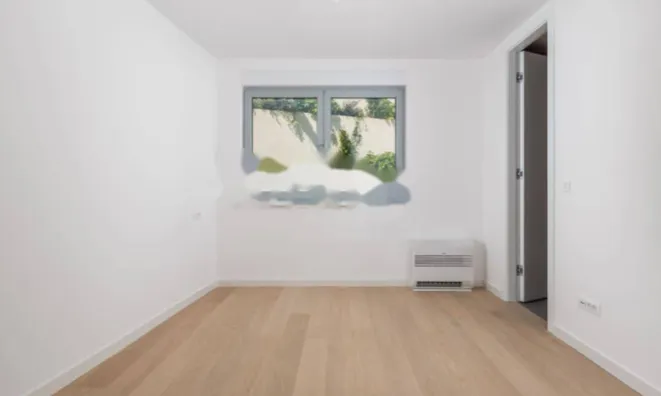 Недвижимость Трёхкомнатная квартира в центре: 11