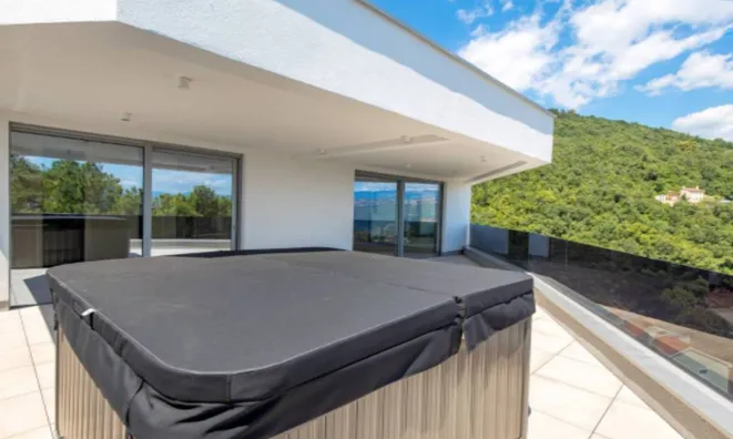 Недвижимость Четырехкомнатная квартира в центре Опатии: 2