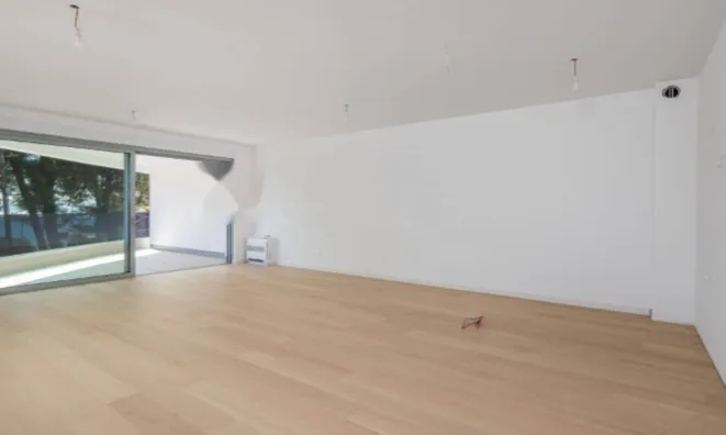 Недвижимость Трехкомнатная квартира Центр: 5