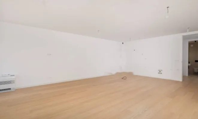 Недвижимость Трехкомнатная квартира Центр: 7