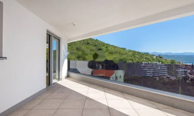 Недвижимость Трехкомнатная квартира Центр: 11