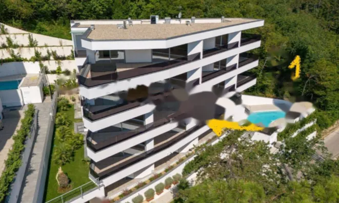 Недвижимость Трехкомнатная квартира Центр: 23