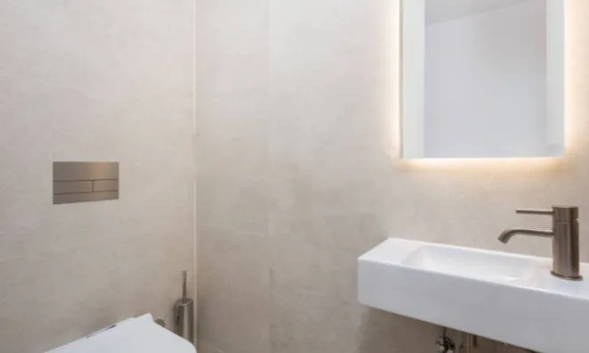 Недвижимость Трехкомнатная квартира Центр: 22