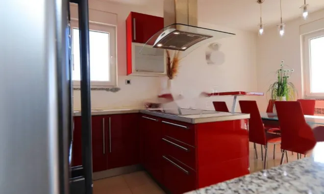 Недвижимость Четырёхкомнатная квартира Ичичи: 7