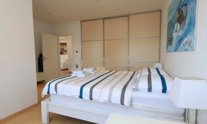 Недвижимость Четырёхкомнатная квартира Ичичи: 11