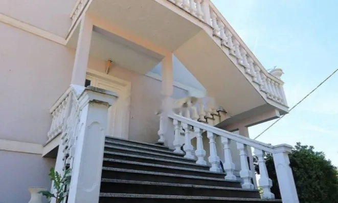 Недвижимость Четырёхкомнатная квартира Ичичи: 28