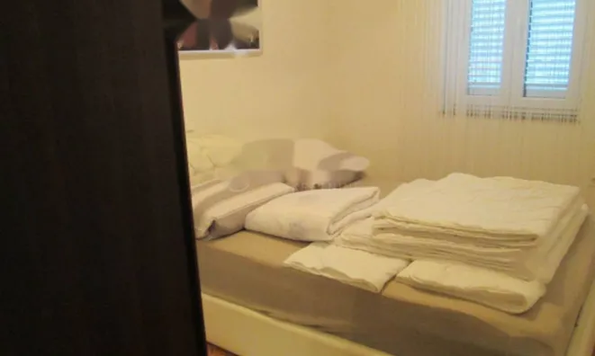 Недвижимость Четырехкомнатная квартира Оприч: 16