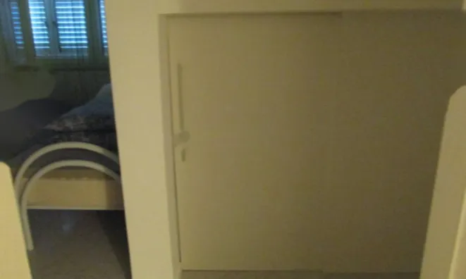 Недвижимость Четырехкомнатная квартира Оприч: 21