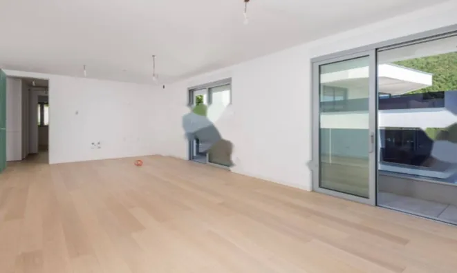 Недвижимость Трехкомнатная квартира Центр: 8