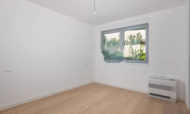 Недвижимость Трехкомнатная квартира Центр: 12