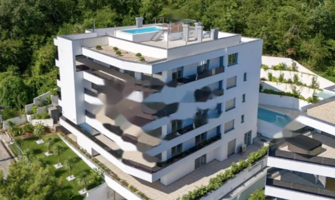 Недвижимость Трехкомнатная квартира в центре: 4