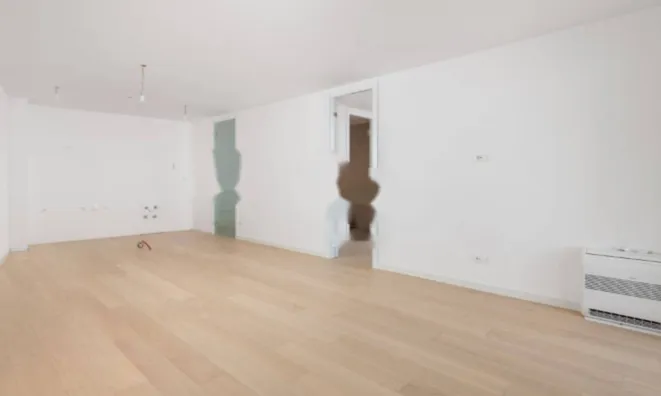 Недвижимость Трехкомнатная квартира в центре: 14