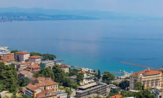 Недвижимость Трёхкомнатная квартира в Центре: 22