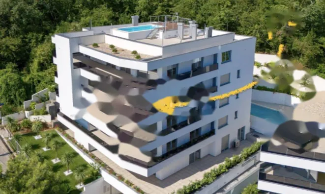 Недвижимость Трехкомнатная квартира в центре: 2