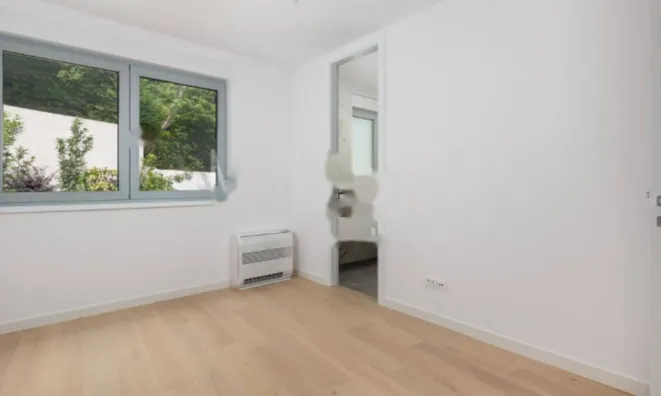 Недвижимость Трехкомнатная квартира Центр: 17