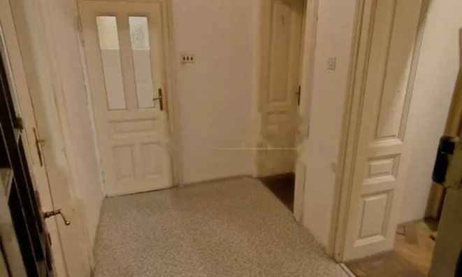 Недвижимость Трехкомнатная квартира Центр: 9